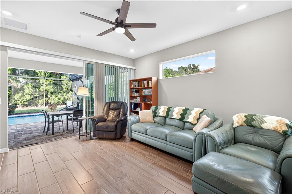 RIVERSIDE AVENUE VILLAS - Residential