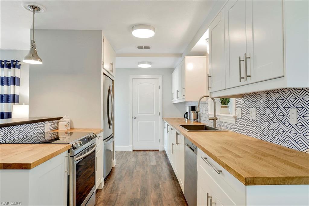 COLONIAL TERRACE - Residential