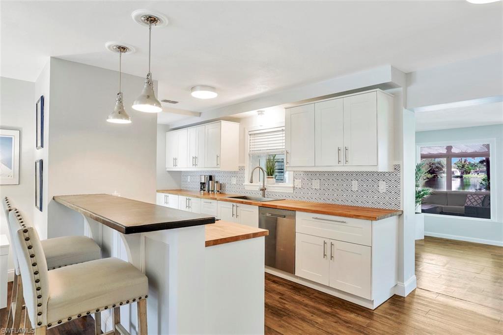 COLONIAL TERRACE - Residential