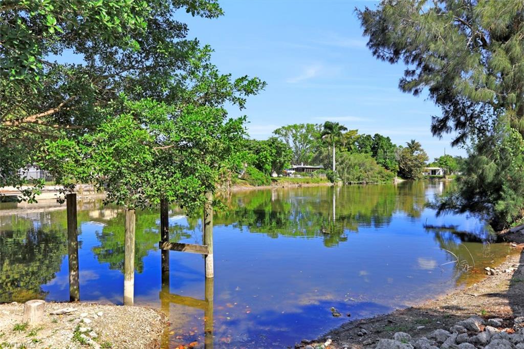 COLONIAL TERRACE - Residential