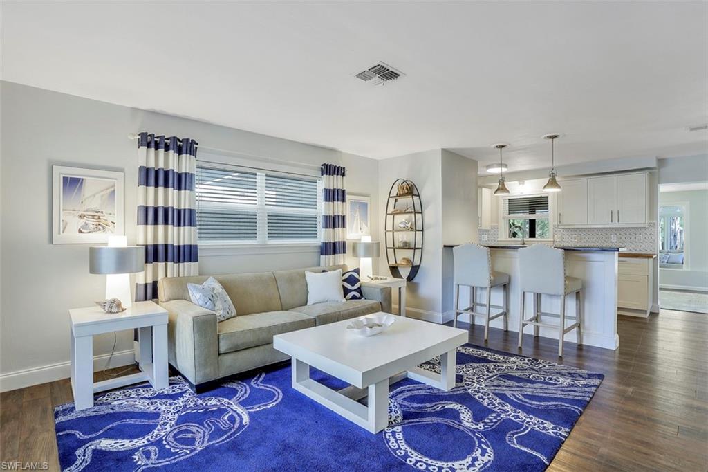 COLONIAL TERRACE - Residential