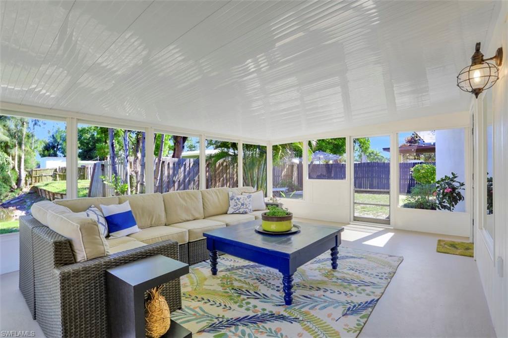 COLONIAL TERRACE - Residential