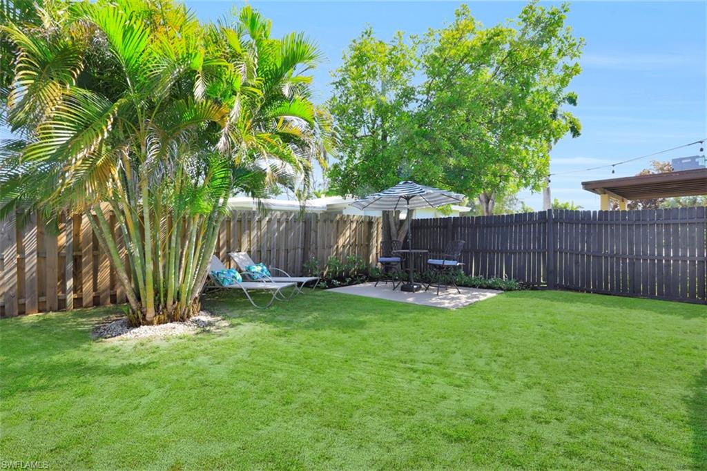 COLONIAL TERRACE - Residential