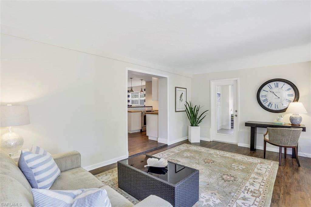 COLONIAL TERRACE - Residential