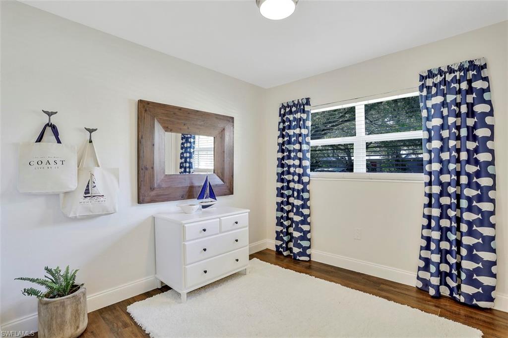 COLONIAL TERRACE - Residential