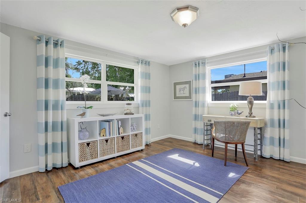 COLONIAL TERRACE - Residential