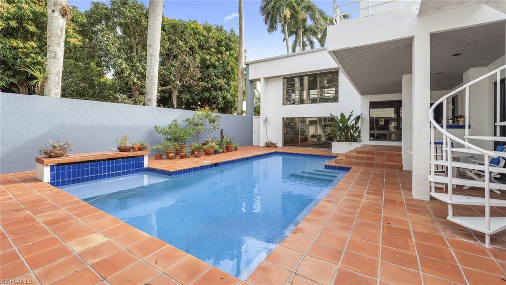 RIVERSIDE - Residential