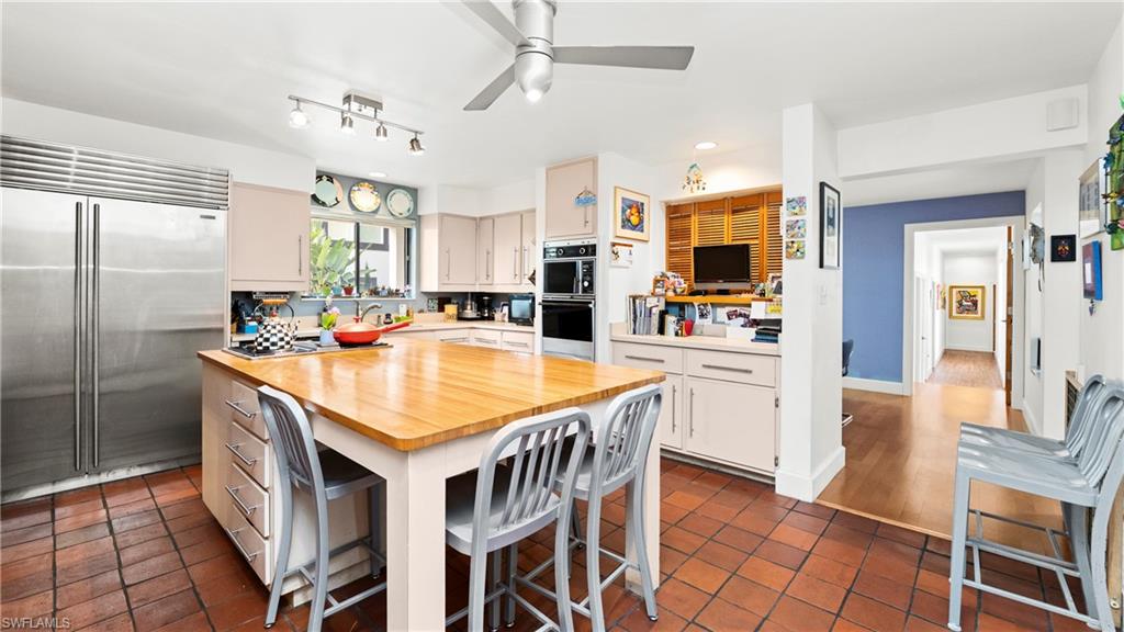 RIVERSIDE - Residential