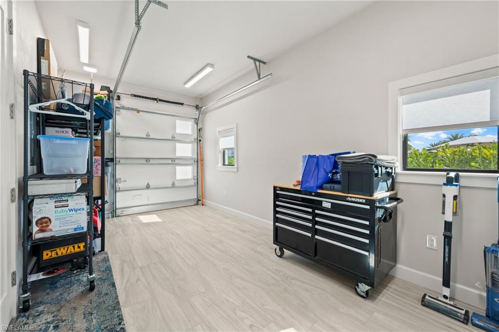 GOLDEN PALMS LUXURY MOTORCOACH RESORT - Land