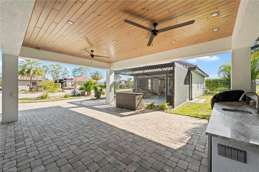 GOLDEN PALMS LUXURY MOTORCOACH RESORT - Land