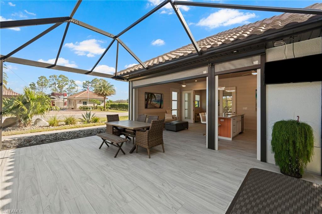 GOLDEN PALMS LUXURY MOTORCOACH RESORT - Land