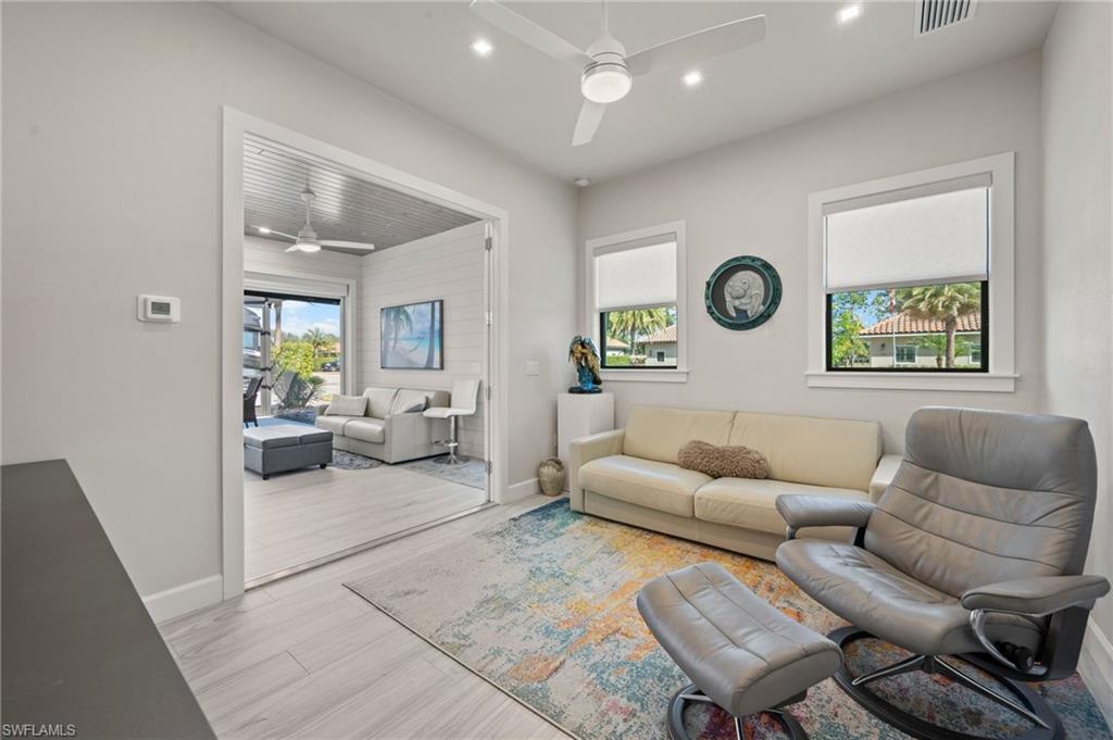 GOLDEN PALMS LUXURY MOTORCOACH RESORT - Land