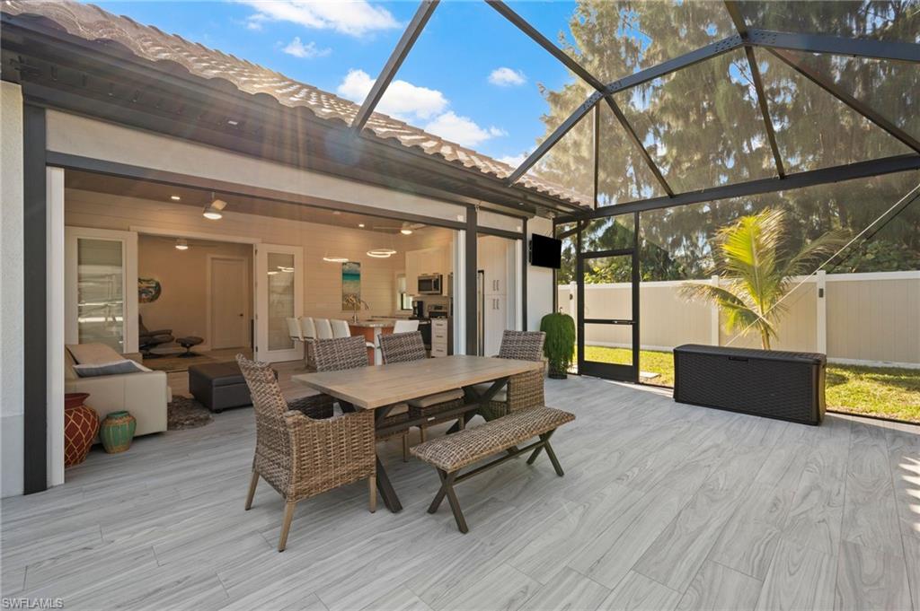 GOLDEN PALMS LUXURY MOTORCOACH RESORT - Land