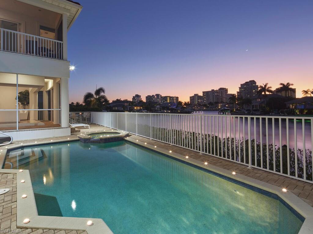 PARK SHORE - Residential