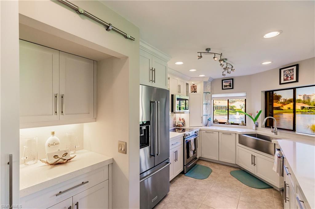 BEACHWALK HOMES - Residential