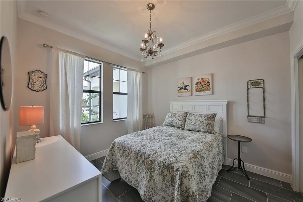 COACH HOMES AT LIVINGSTON LAKES - Residential Lease