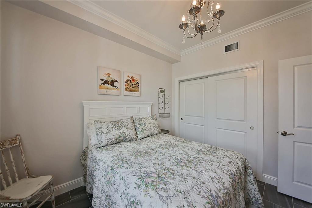 COACH HOMES AT LIVINGSTON LAKES - Residential Lease