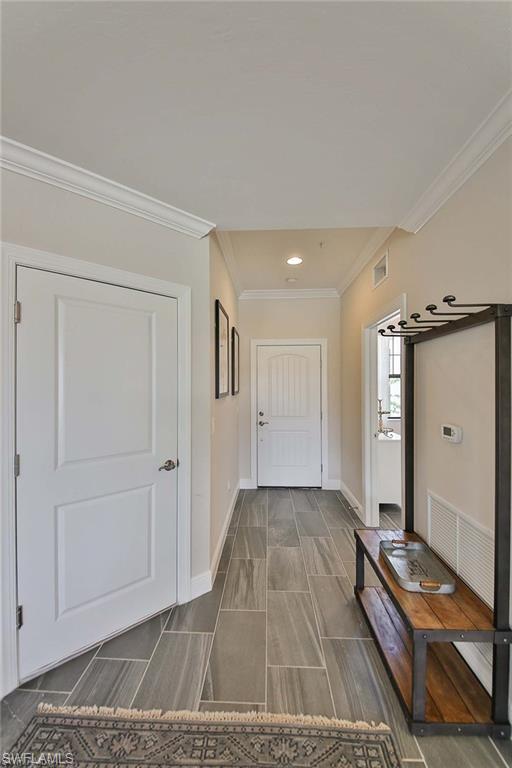 COACH HOMES AT LIVINGSTON LAKES - Residential Lease