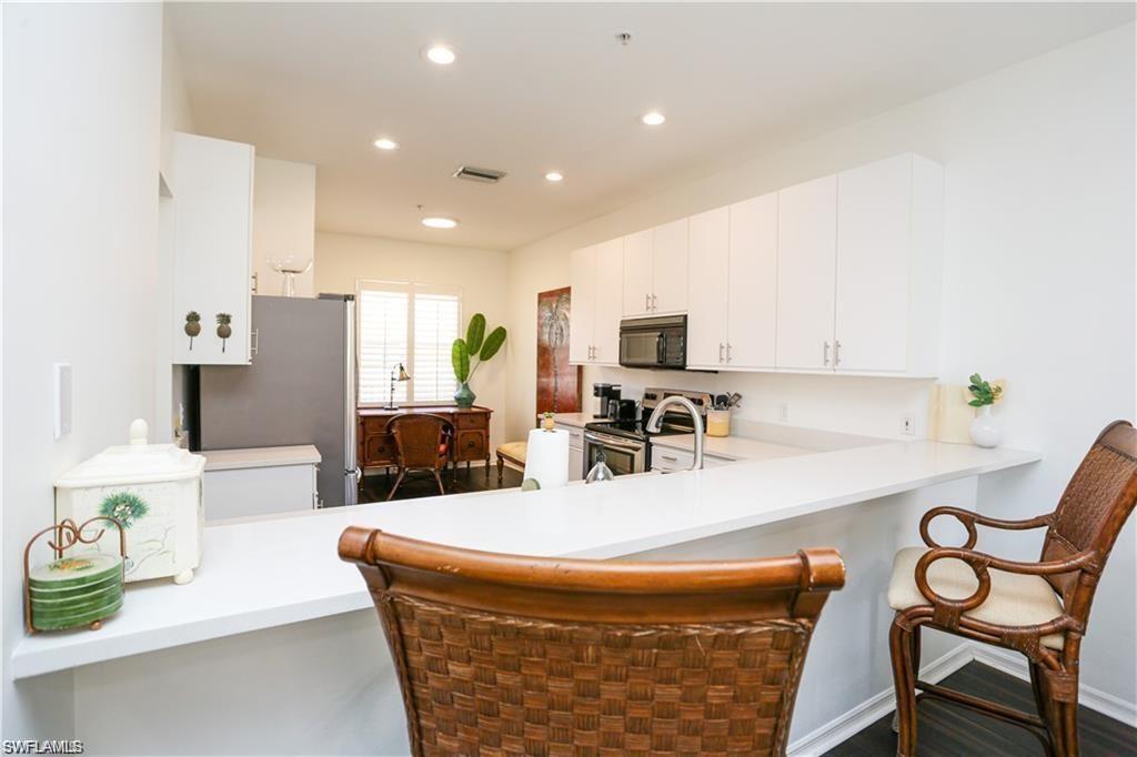 COMPASS POINT SOUTH - Residential Lease