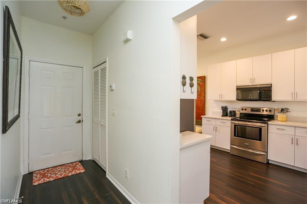 COMPASS POINT SOUTH - Residential Lease