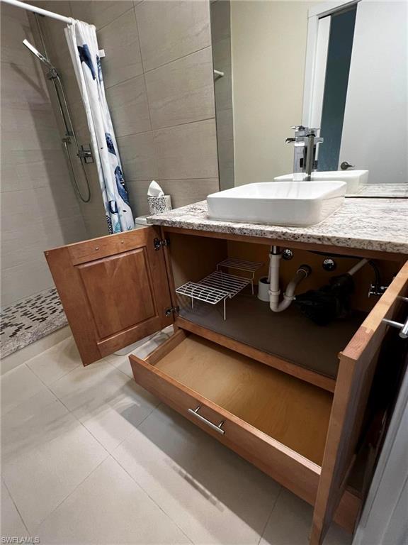 SUMMERLIN WOODS - Residential