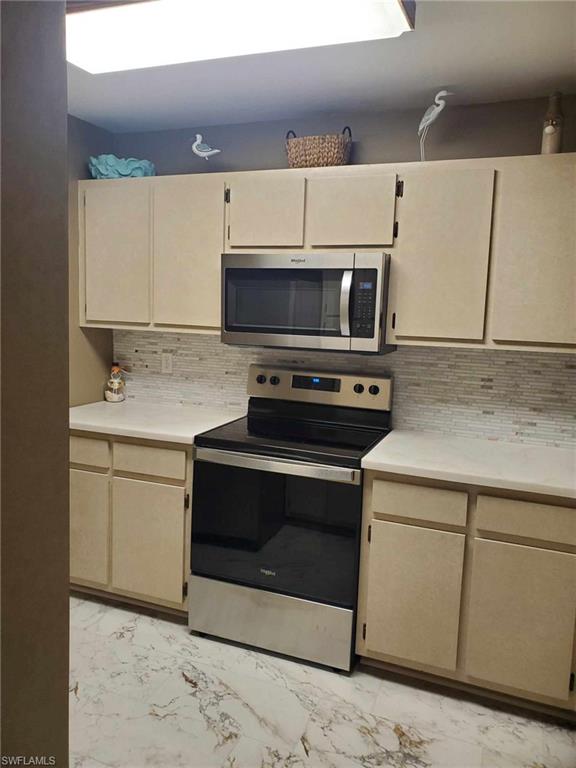 SUMMERLIN WOODS - Residential