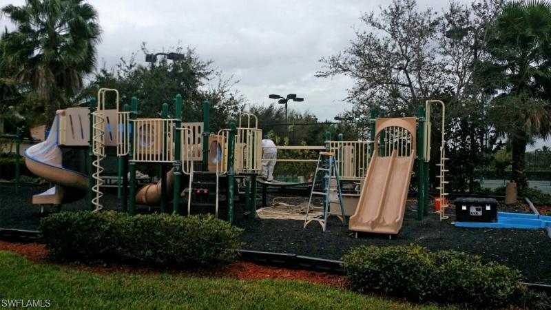 REFLECTION LAKES - Residential