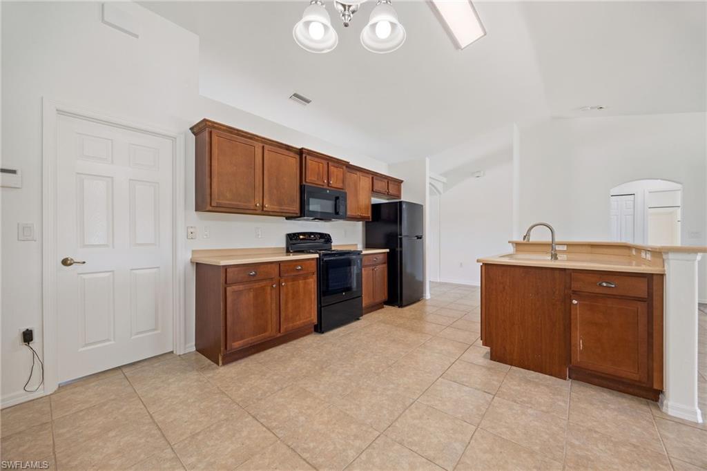 HAWK'S PRESERVE - Residential