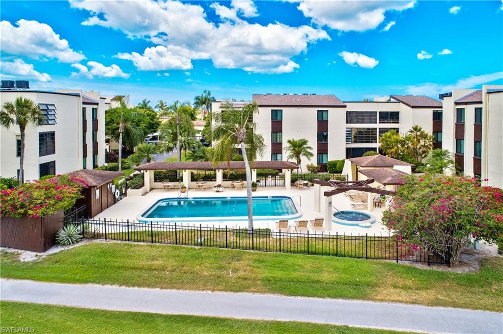 LAKEWOOD - Residential