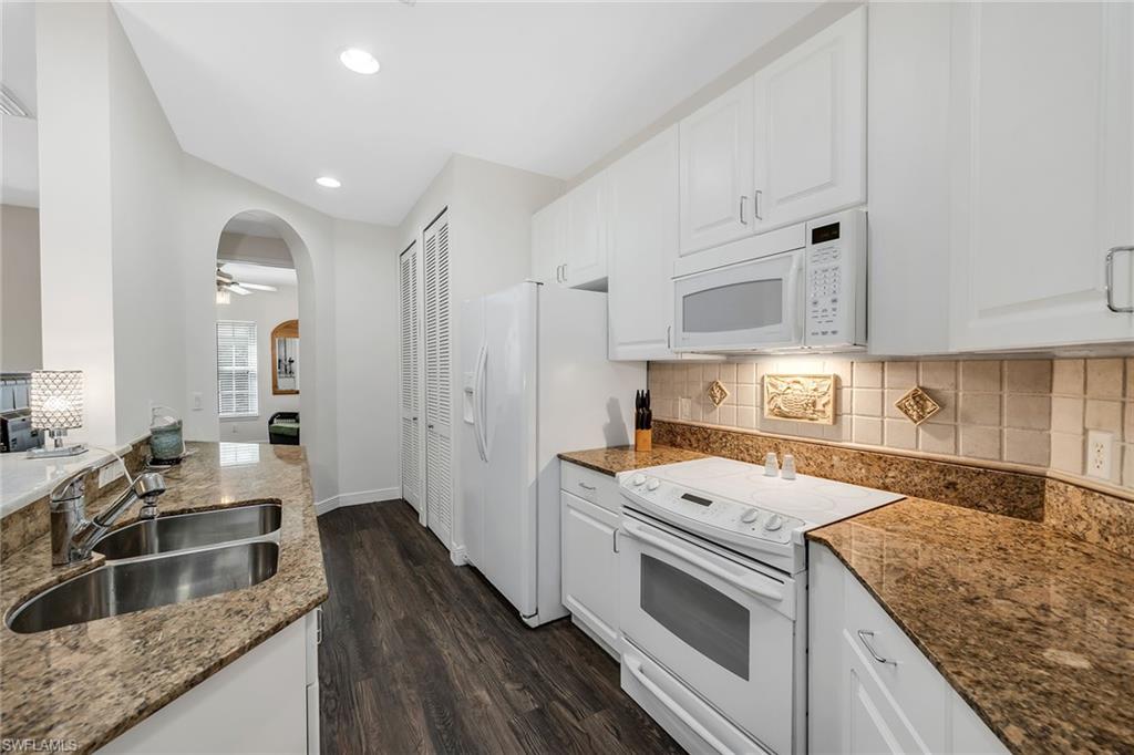 1360 Sweetwater CV 102