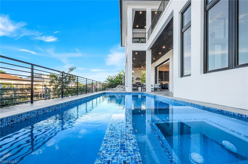 MARCO ISLAND - Residential