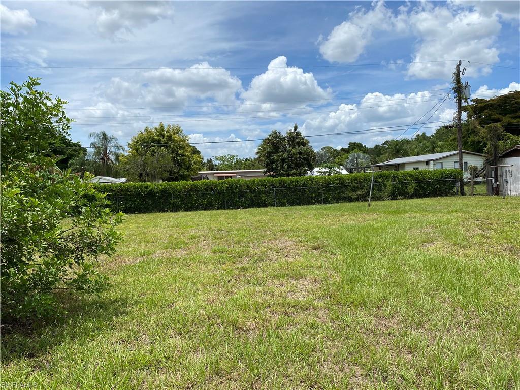 OAK CREEK MANOR - Land