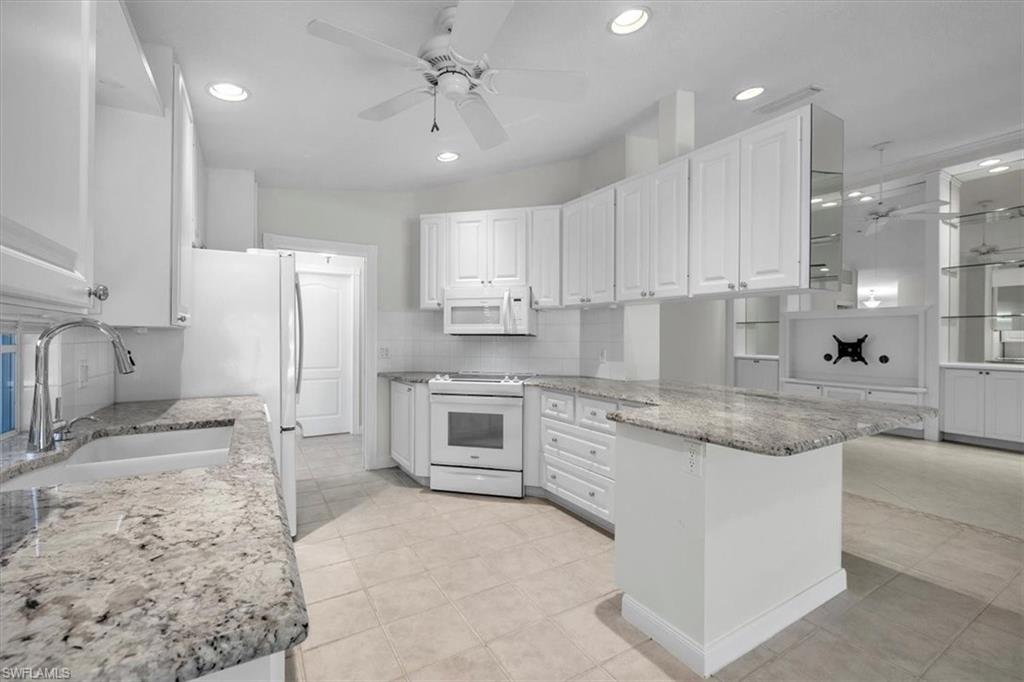 VILLAGE WALK - Residential Lease