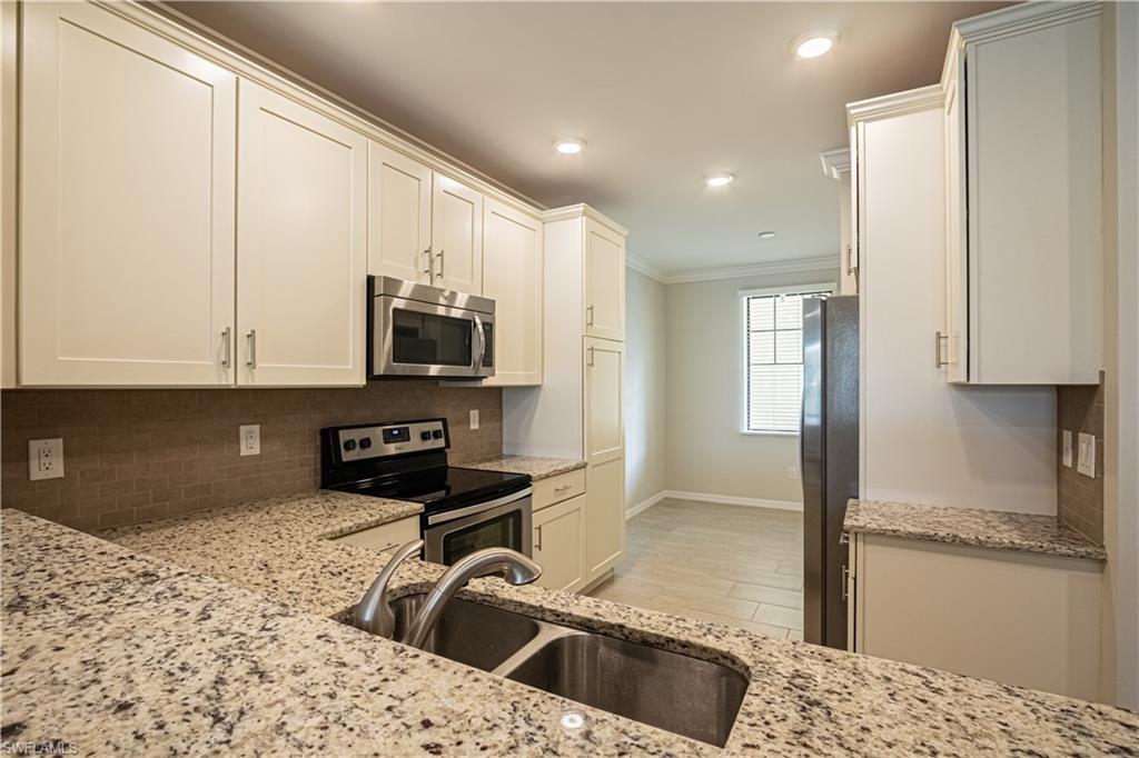 GARDEN HOMES AT LIVINGSTON LAKES - Residential