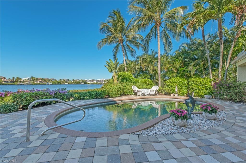 CAROLANDS - Residential