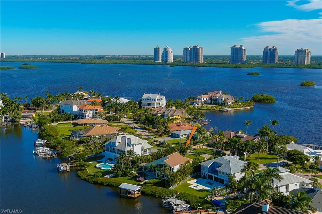 CAROLANDS - Residential