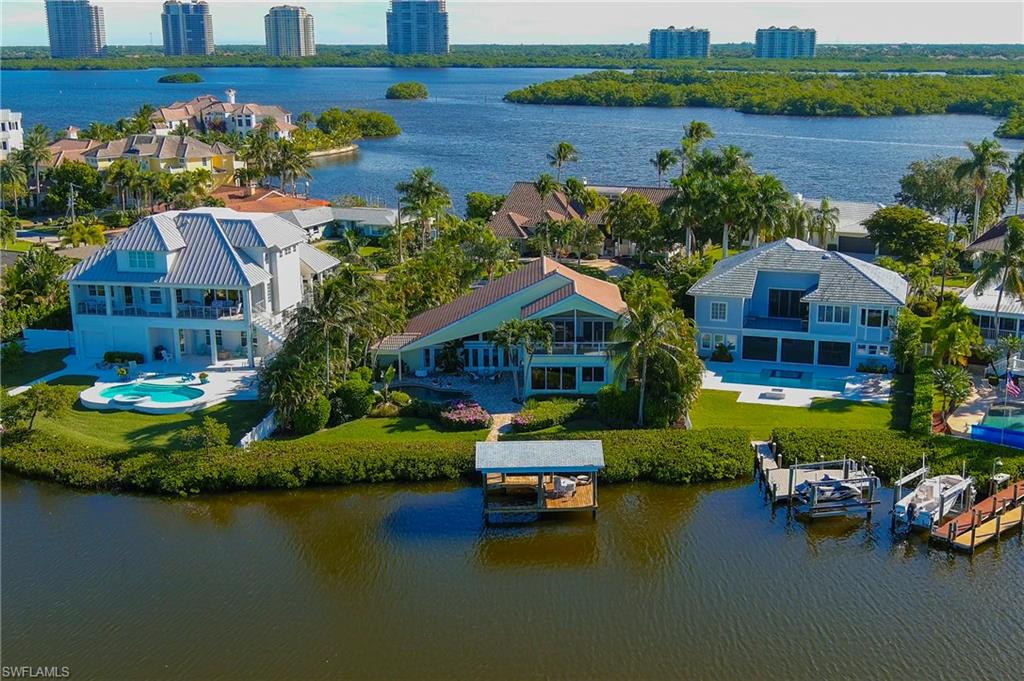 CAROLANDS - Residential