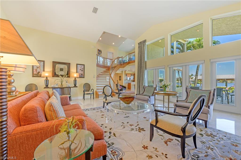 CAROLANDS - Residential