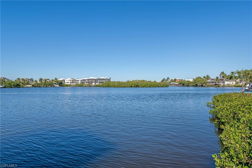 CAROLANDS - Residential