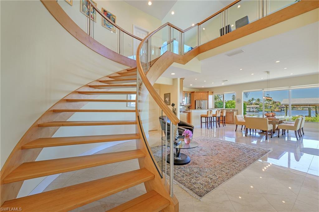 CAROLANDS - Residential