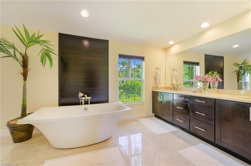 CAROLANDS - Residential