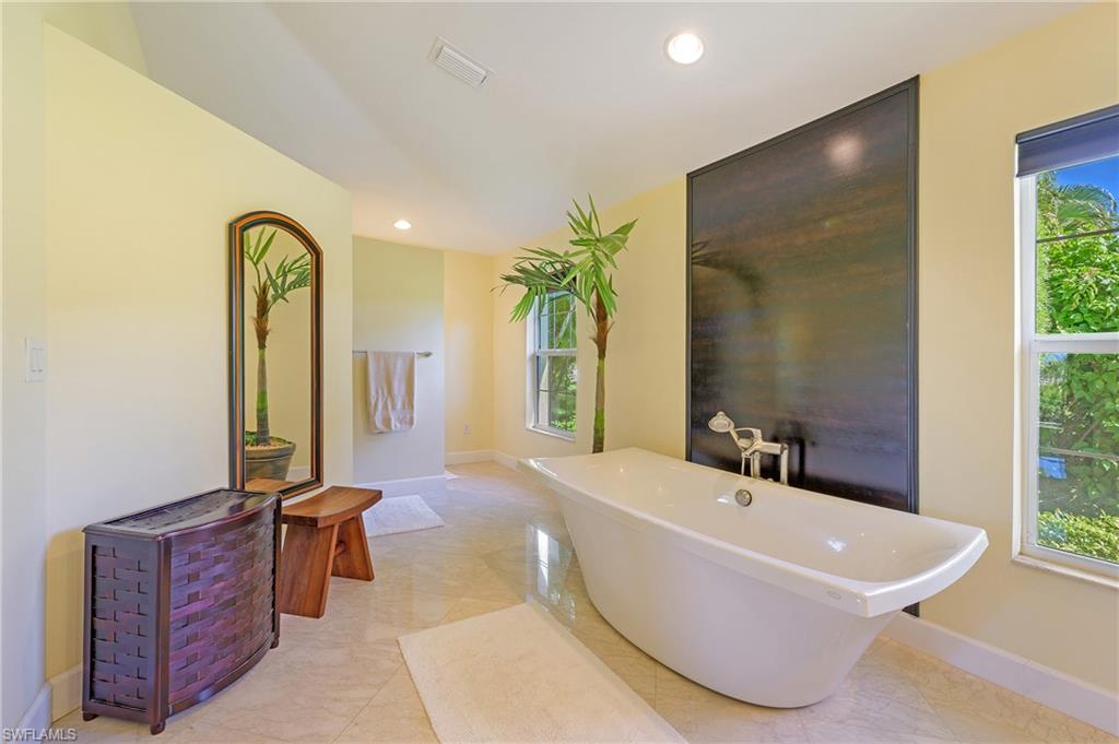 CAROLANDS - Residential