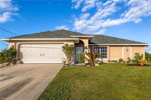 Photo of 1226 NE 9th AVE, CAPE CORAL, FL 33909 (MLS # 2025017931)