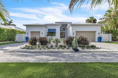 Photo of 1187 22nd AVE N, NAPLES, FL 34103 (MLS # 226023579)