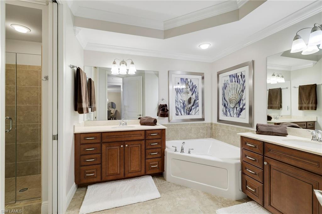 THE RESIDENCES AT COCONUT POINT - Residential Lease