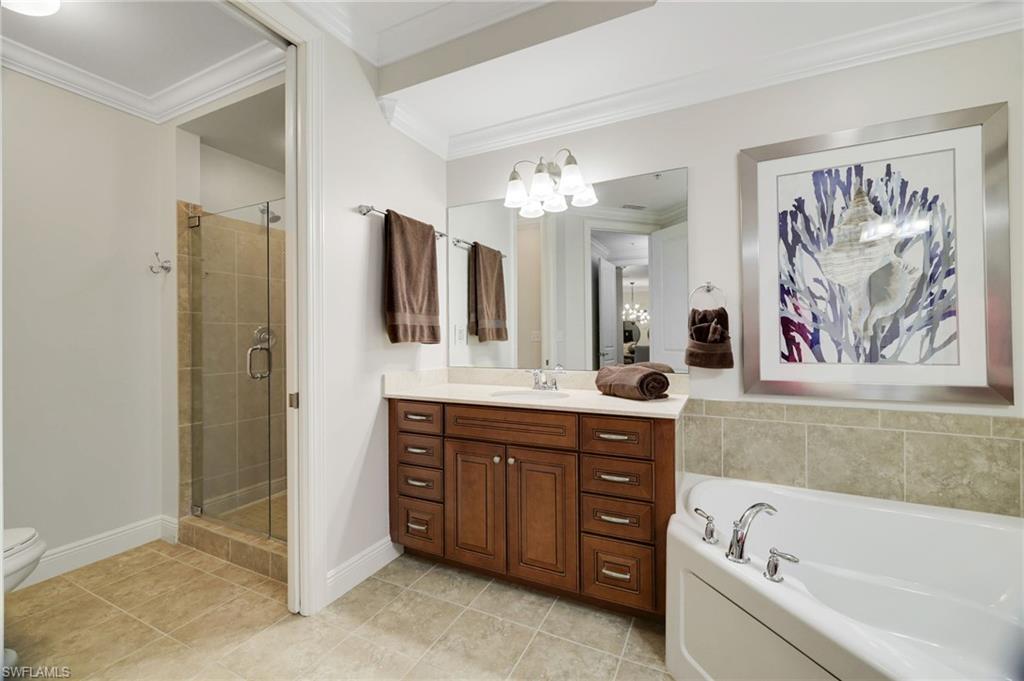 THE RESIDENCES AT COCONUT POINT - Residential Lease