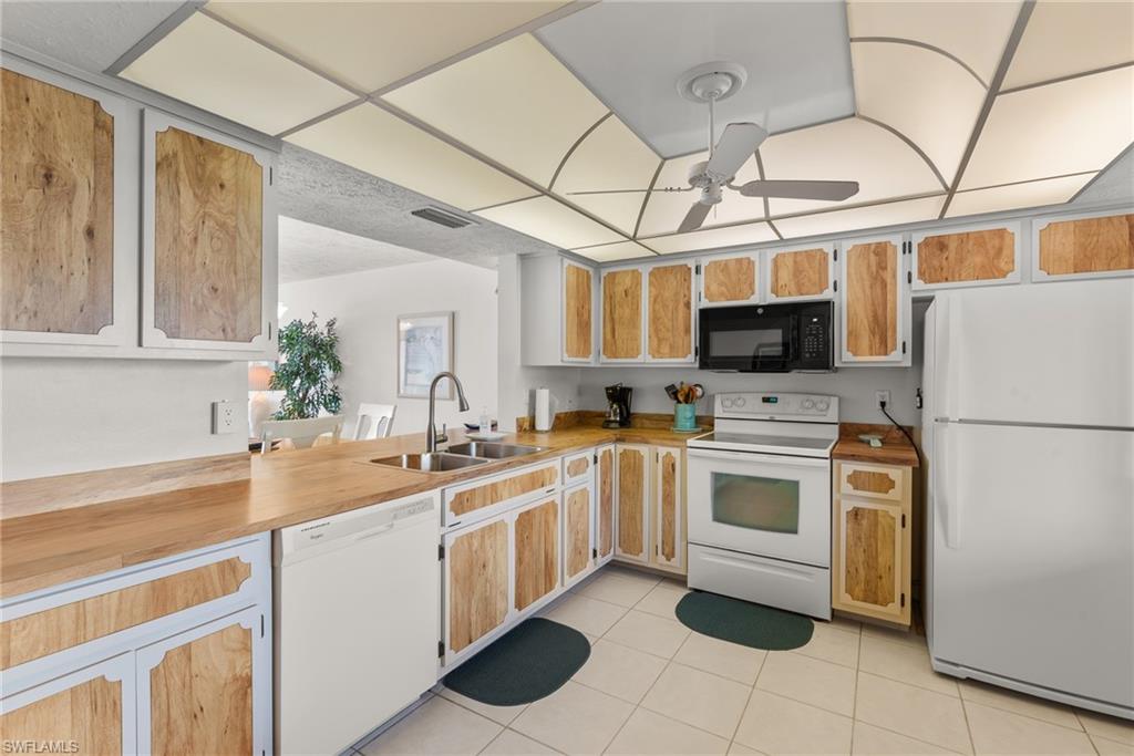 HARBOUR VISTA CONDO - Residential