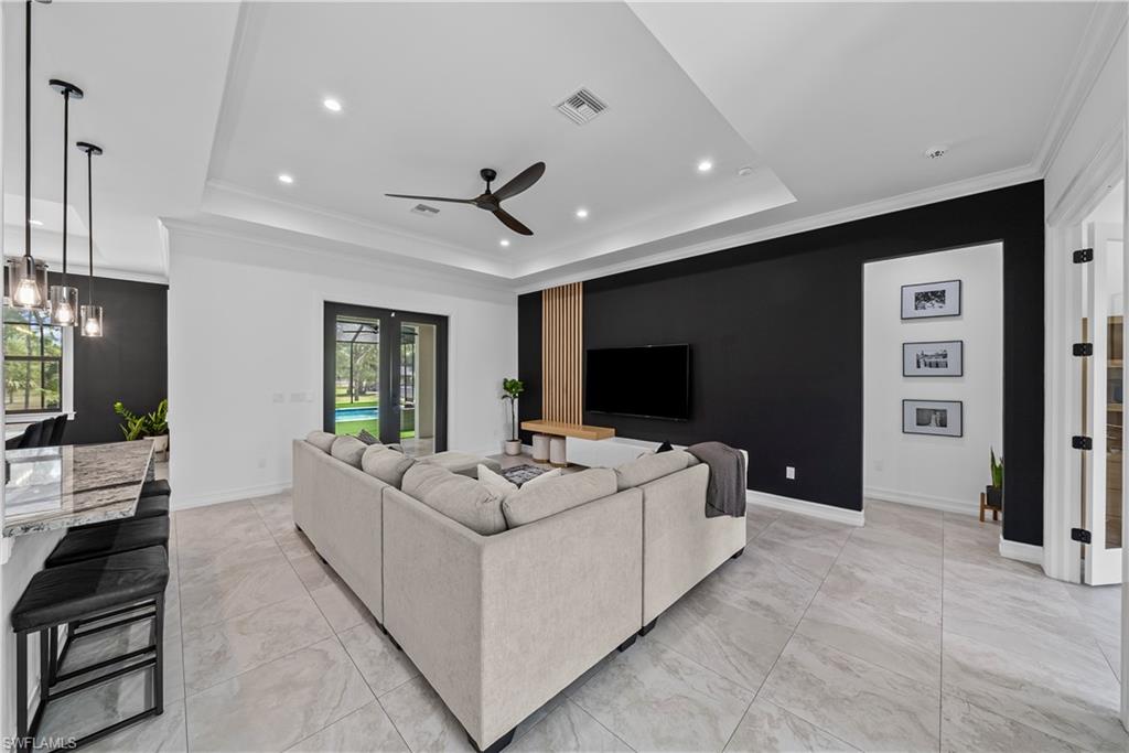 GOLDEN GATE ESTATES - Residential