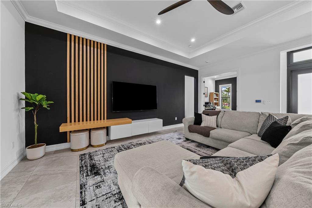 GOLDEN GATE ESTATES - Residential