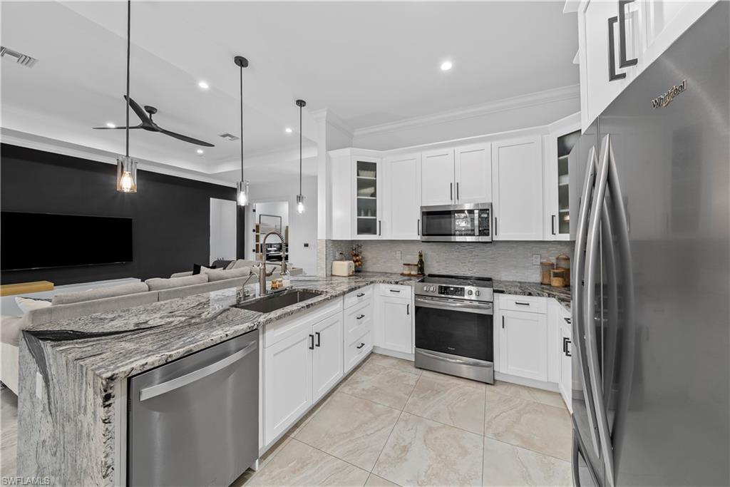 GOLDEN GATE ESTATES - Residential